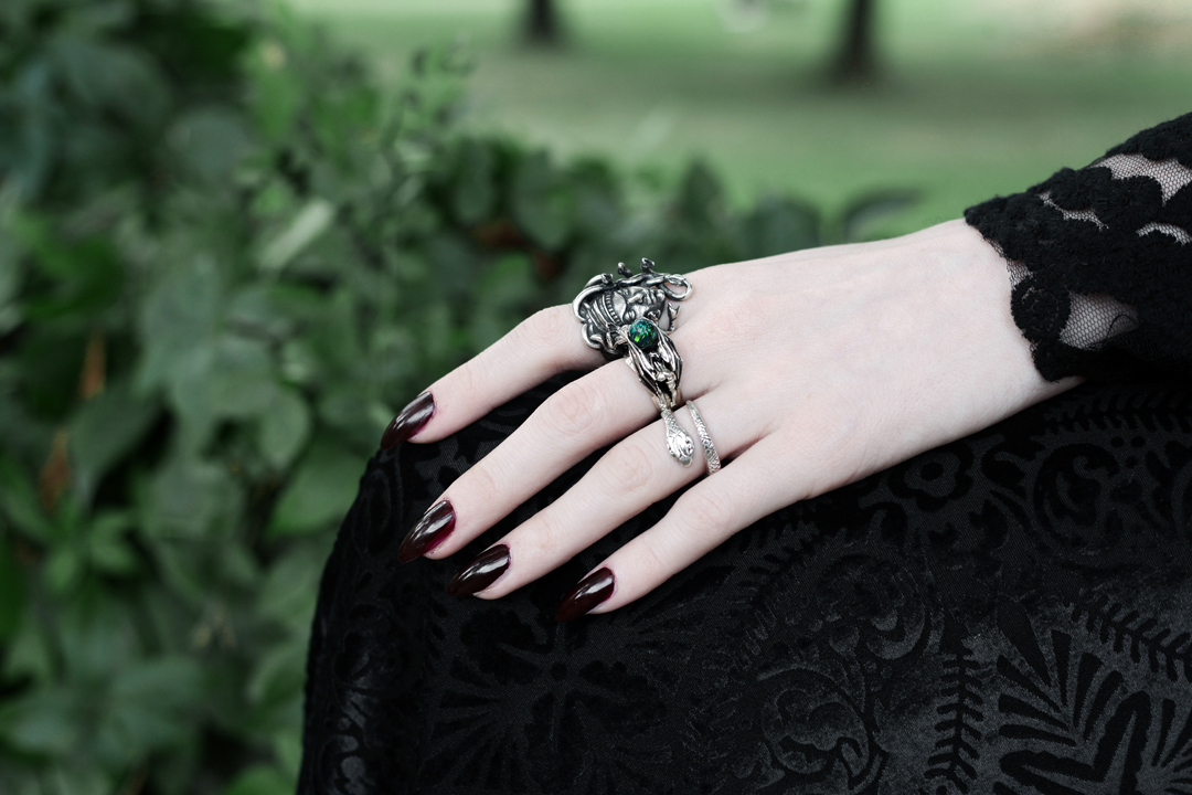 Regal rose hot sale snake ring